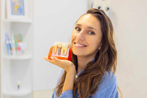 How Dental Crowns Are Used With Dental Fillings